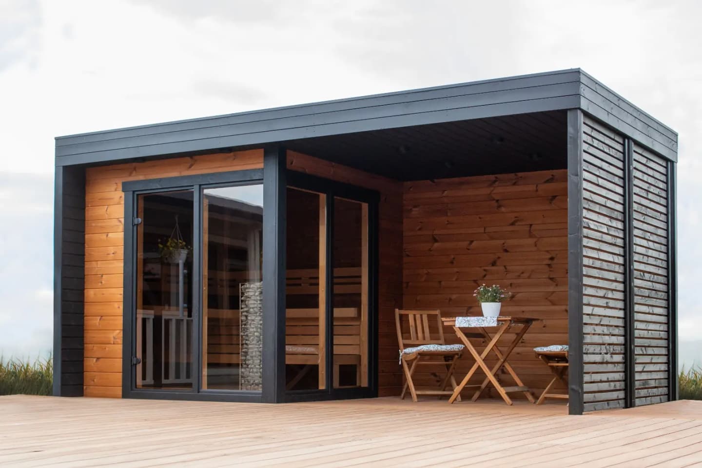 Leil® Patio
